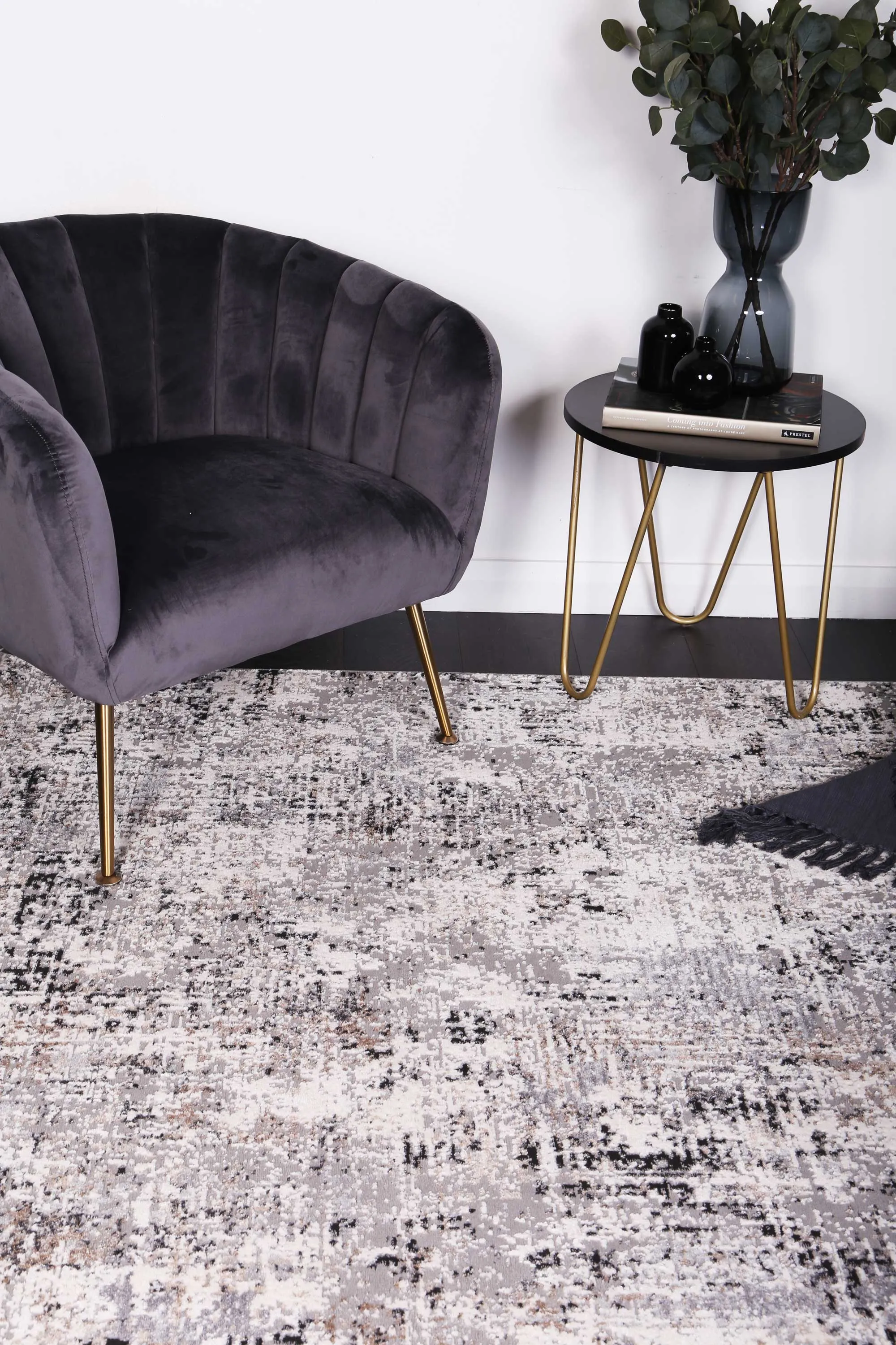 Yasmine Grey Modern Rug